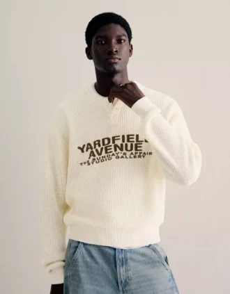 Bedruckter Henley-Pullover – Pullover und Strickjacken Bedruckter Henley-Pullover – Pullover und Strickjacken