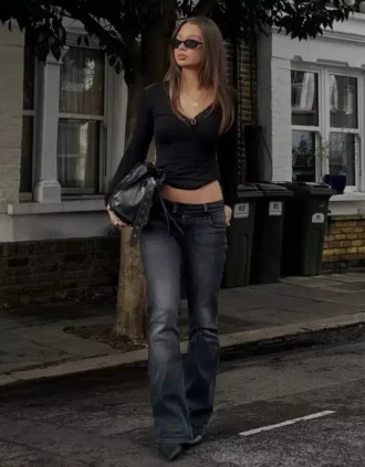 Bootcut-Jeans mit niedriger Leibhöhe und Patten