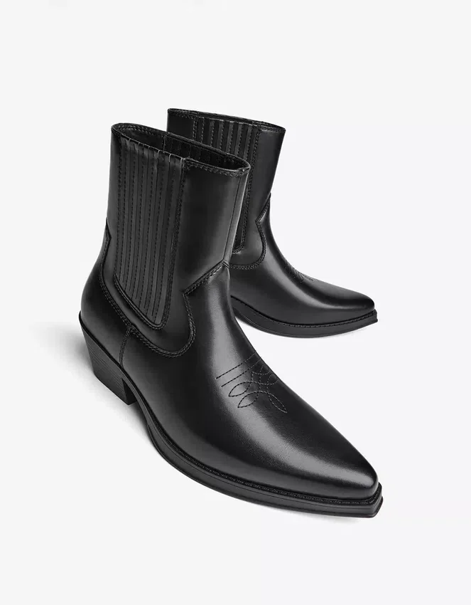 Elastische Cowboy-Stiefeletten – Stiefeletten Elastische Cowboy-Stiefeletten – Stiefeletten