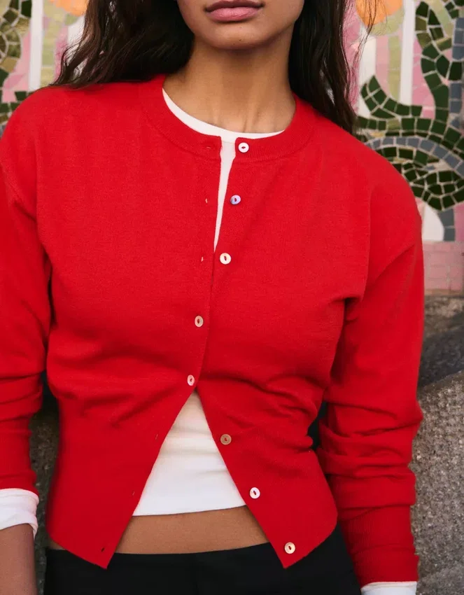 Gestreifte Jacke mit Rundhalsausschnitt und Knöpfen – Pullover und Strickjacken Gestreifte Jacke mit Rundhalsausschnitt und Knöpfen – Pullover und Strickjacken