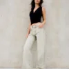 Jeans mit hoher Taille, Straight-Schnitt und Wide Leg – Hose Jeans mit hoher Taille, Straight-Schnitt und Wide Leg – Hose