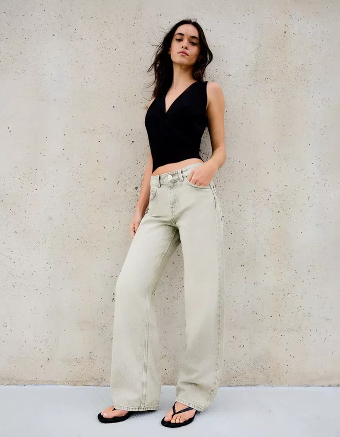 Jeans mit hoher Taille, Straight-Schnitt und Wide Leg – Hose Jeans mit hoher Taille, Straight-Schnitt und Wide Leg – Hose
