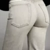Jeans mit hoher Taille, Straight-Schnitt und Wide Leg – Hose Jeans mit hoher Taille, Straight-Schnitt und Wide Leg – Hose