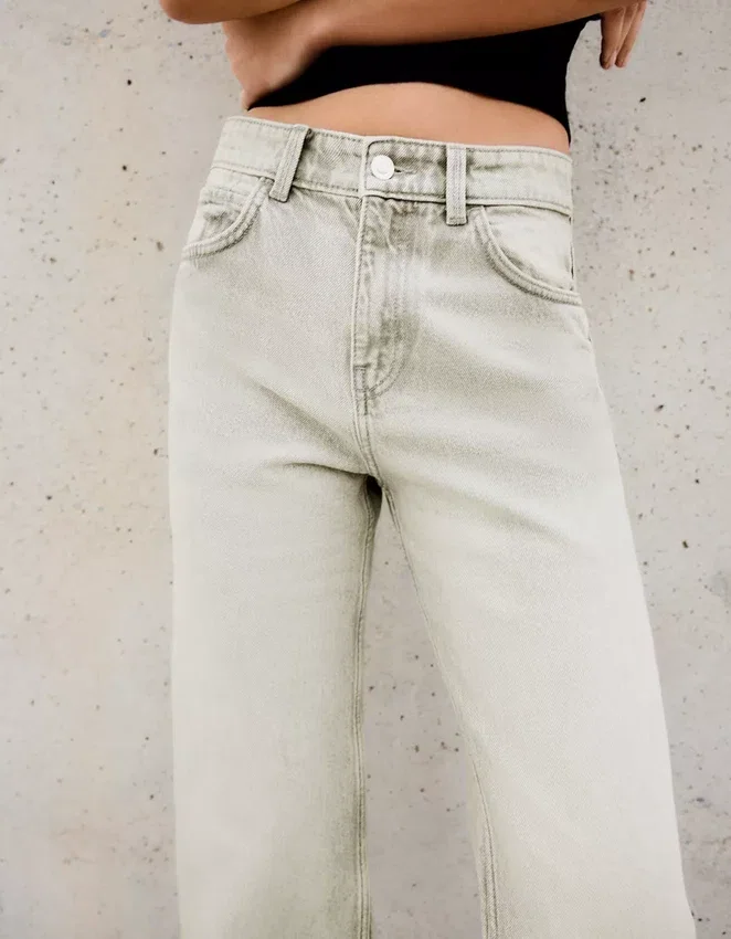 Jeans mit hoher Taille, Straight-Schnitt und Wide Leg – Hose Jeans mit hoher Taille, Straight-Schnitt und Wide Leg – Hose