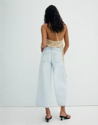 Jeans mit hoher Taille und Wide Leg-Bein Jeans mit hoher Taille und Wide Leg-Bein