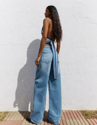 Jeans mit hoher Taille, Wide Leg und gekreuztem Bund – Hose
