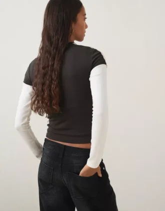 Kurzarm-T-Shirt mit Sportprint – T-Shirts