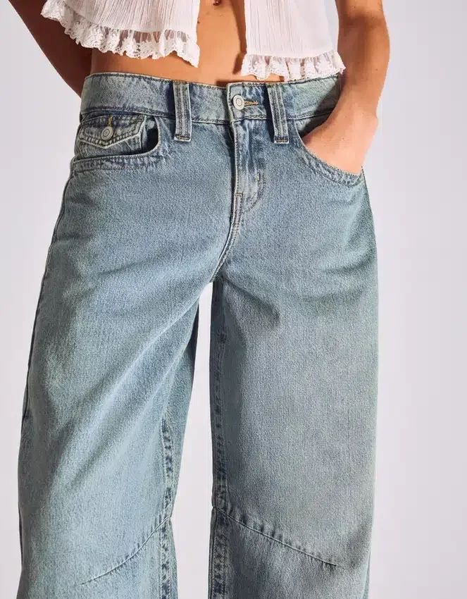 Low-Rise-Jeans mit lockerer Passform Low-Rise-Jeans mit lockerer Passform