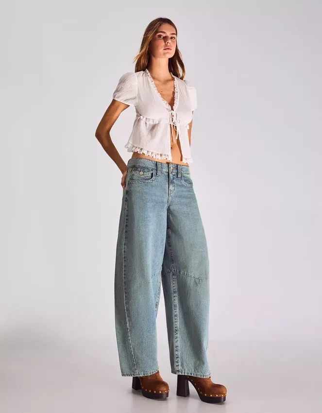 Low-Rise-Jeans mit lockerer Passform Low-Rise-Jeans mit lockerer Passform