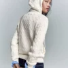 Strickjacke mit Zopfmuster und Reißverschluss – Pullover und Strickjacken Strickjacke mit Zopfmuster und Reißverschluss – Pullover und Strickjacken