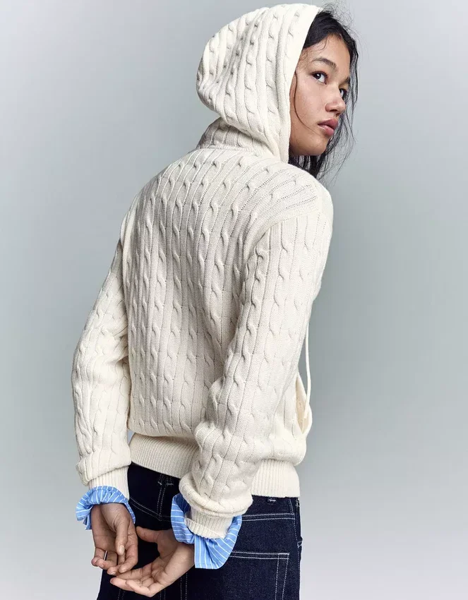 Strickjacke mit Zopfmuster und Reißverschluss – Pullover und Strickjacken Strickjacke mit Zopfmuster und Reißverschluss – Pullover und Strickjacken