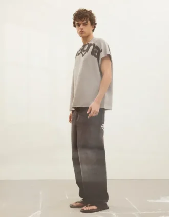 Super-Baggy-Jeans mit Stickerei Super-Baggy-Jeans mit Stickerei