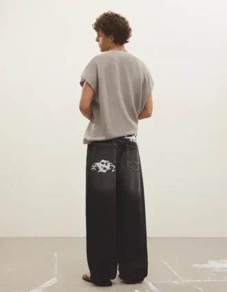 Super-Baggy-Jeans mit Stickerei Super-Baggy-Jeans mit Stickerei