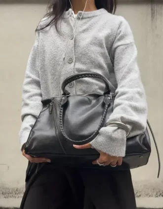 Weiche Strickjacke mit Knöpfen